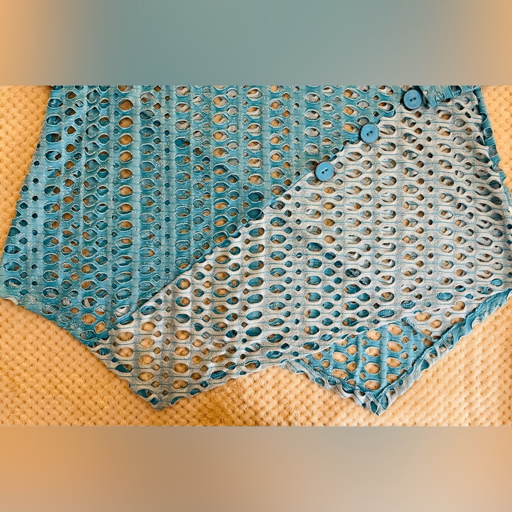 Women’s “Lulu B” Laser Cut Eyelet Hole 3/4 Sleeve Cowl Neck Top - Picture 9 of 15